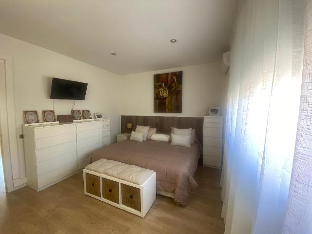 Imagen 4 Inmueble 301909 - Casa Adosada en venta en Sabadell / Poblenou junto al centro Civic 