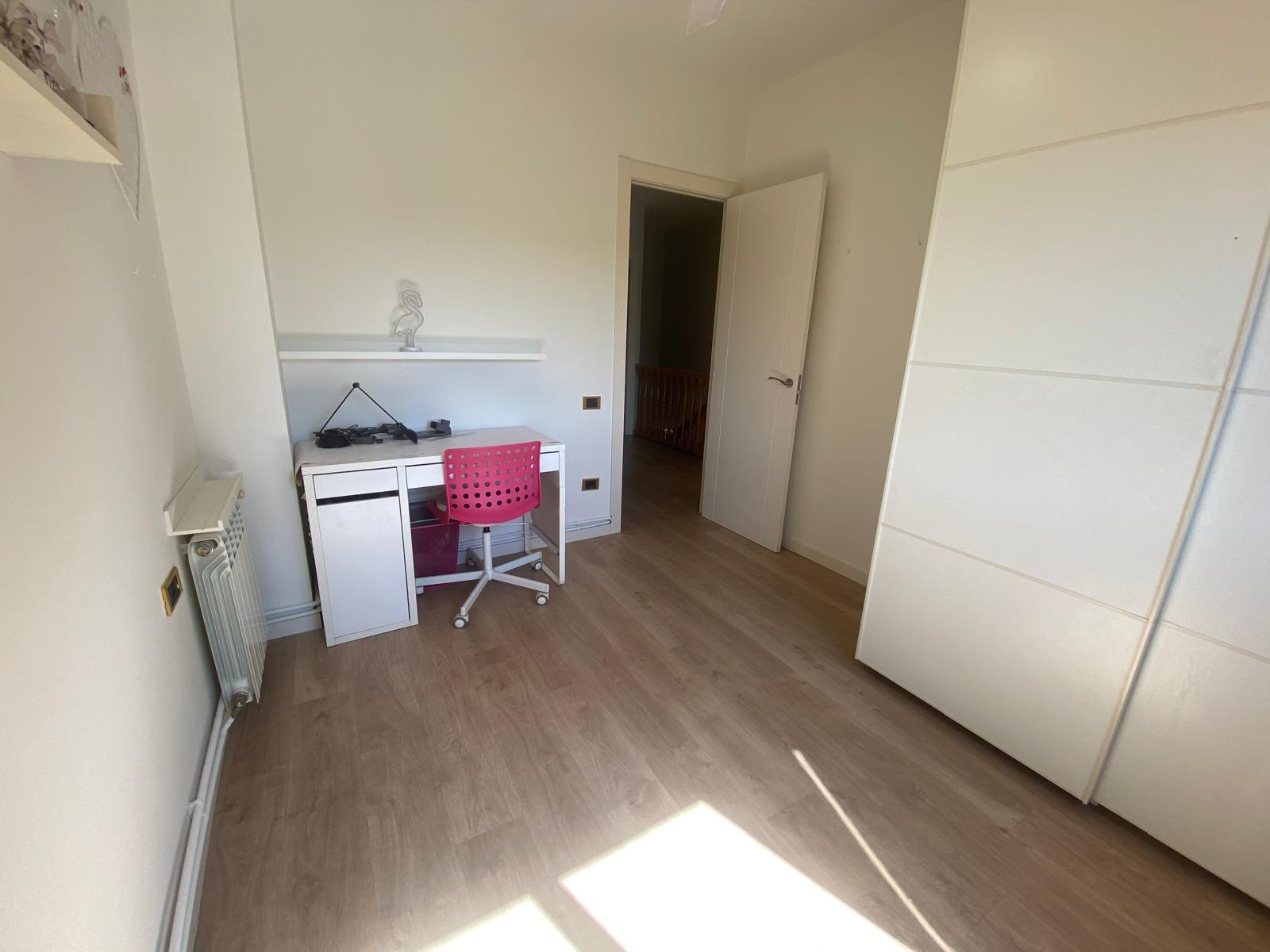 Imagen 9 Casa Adosada en venta en Sabadell / Poblenou junto al centro Civic 