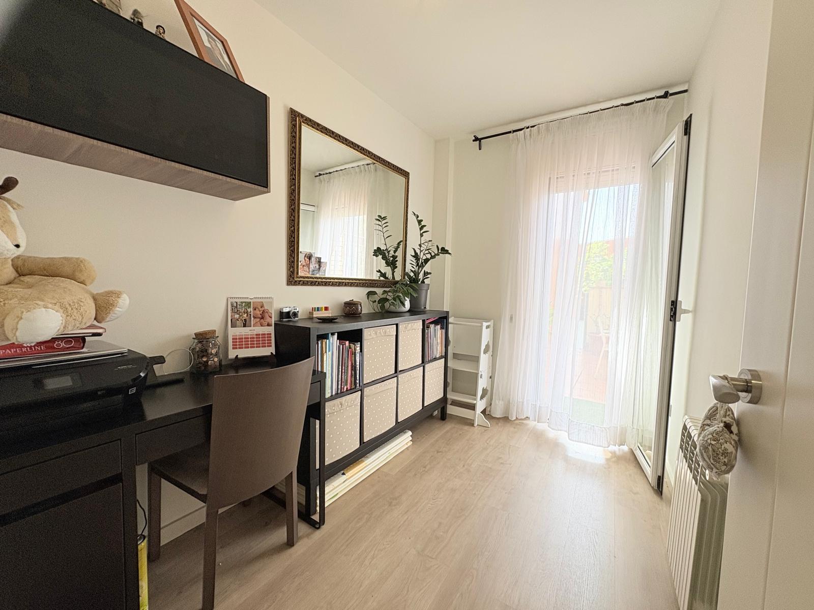 Imagen 16 Casa Adosada en venta en Sabadell / Poblenou junto al centro Civic 