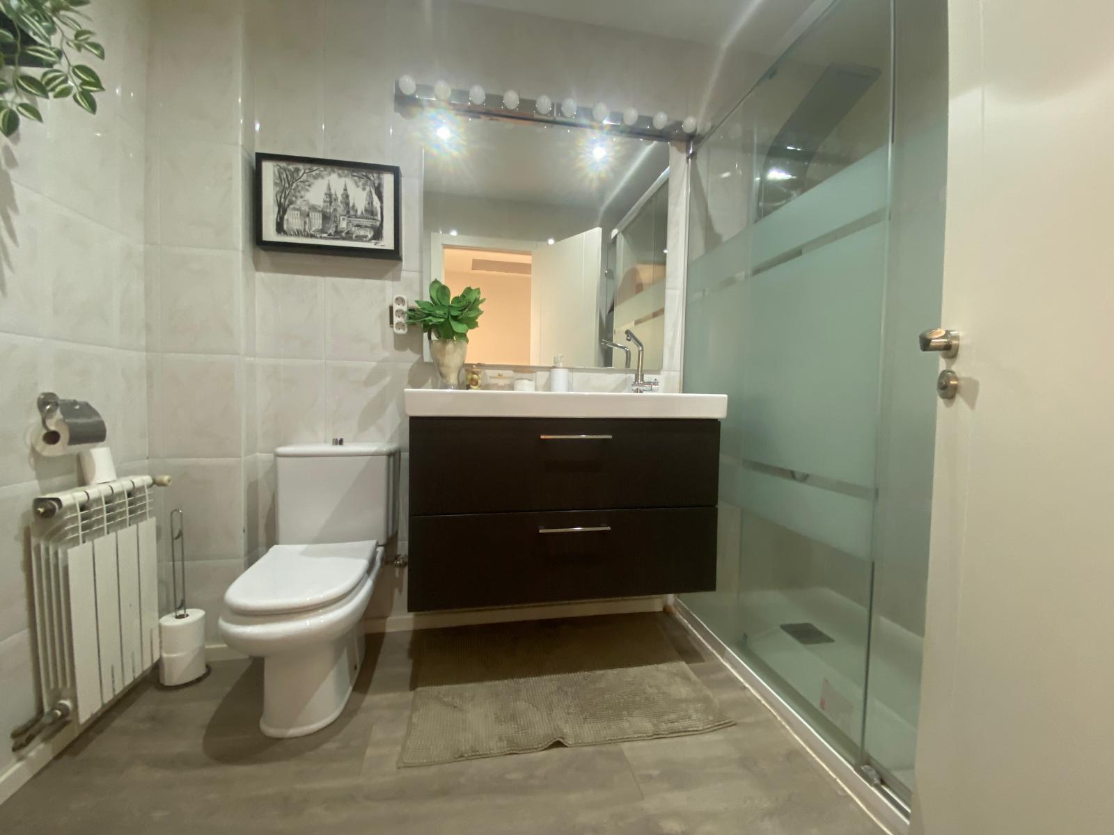 Imagen 13 Casa Adosada en venta en Sabadell / Poblenou junto al centro Civic 