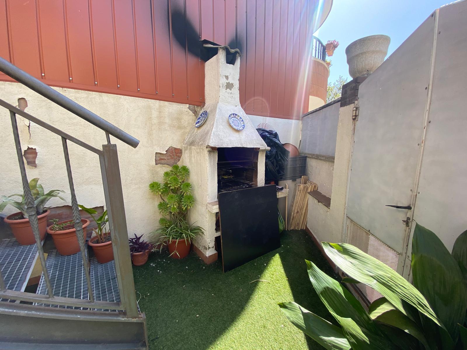 Imagen 17 Casa Adosada en venta en Sabadell / Poblenou junto al centro Civic 