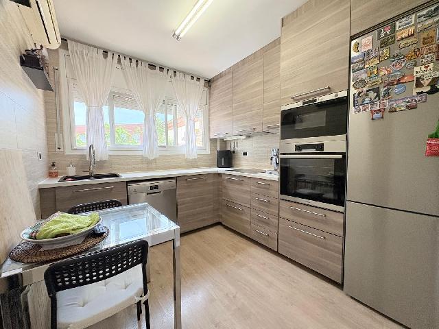 Imagen 12 Inmueble 301909 - Casa Adosada en venta en Sabadell / Poblenou junto al centro Civic 