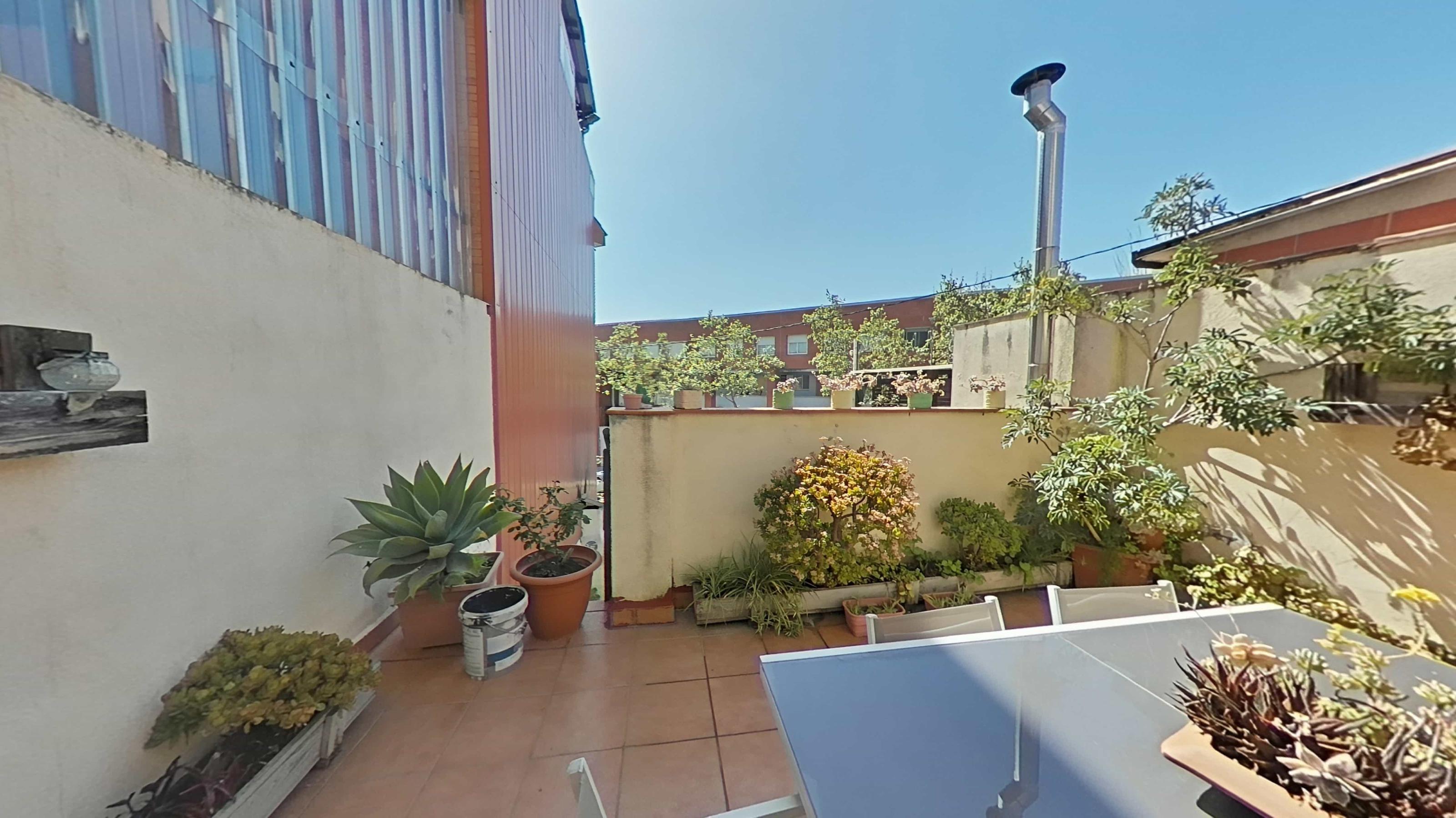 Imagen 25 Casa Adosada en venta en Sabadell / Poblenou junto al centro Civic 