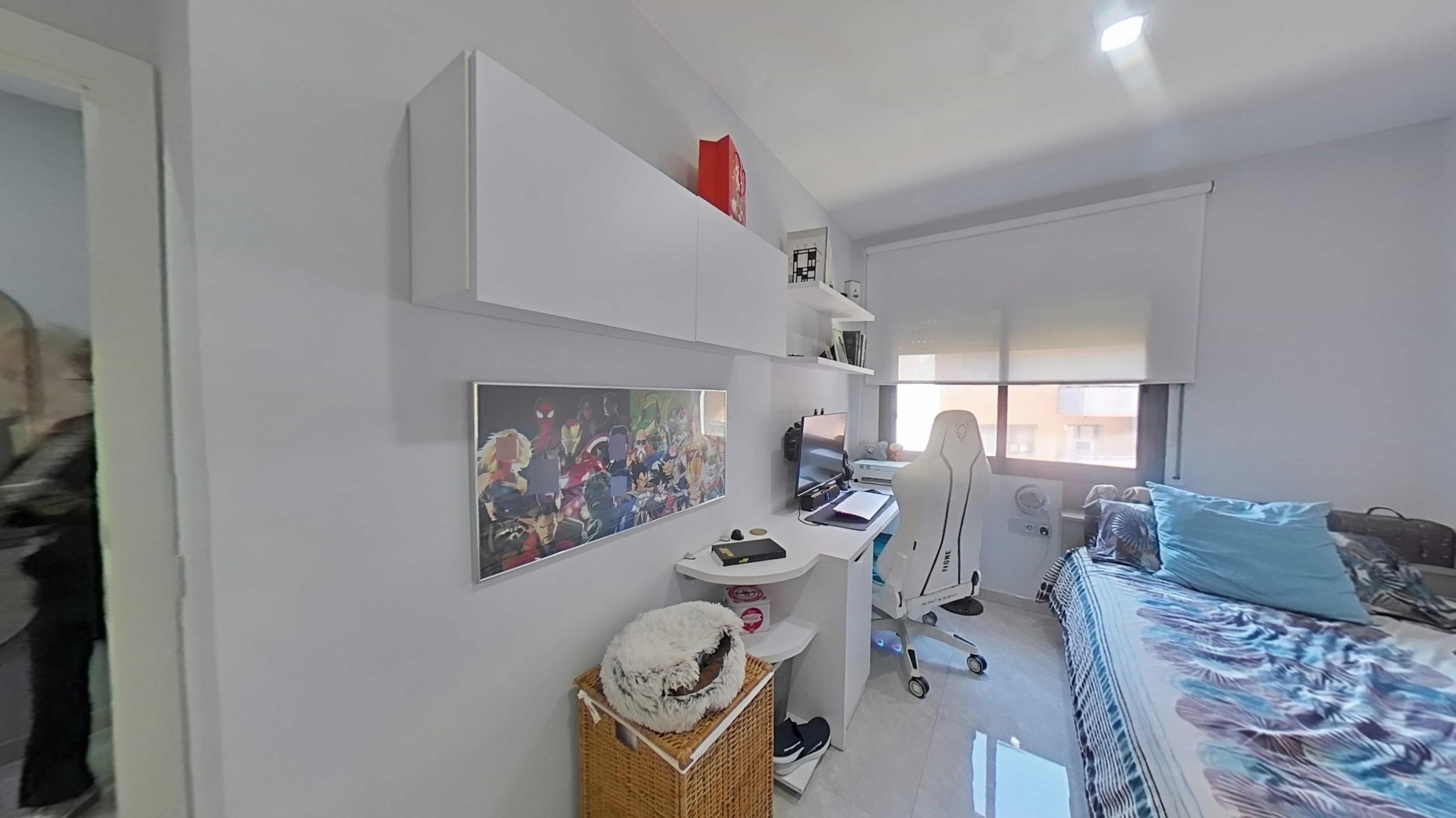 Imagen 17 Piso en venta en Montcada I Reixac / Junto al Lidl. Finca semi-nueva con parquing incluido.