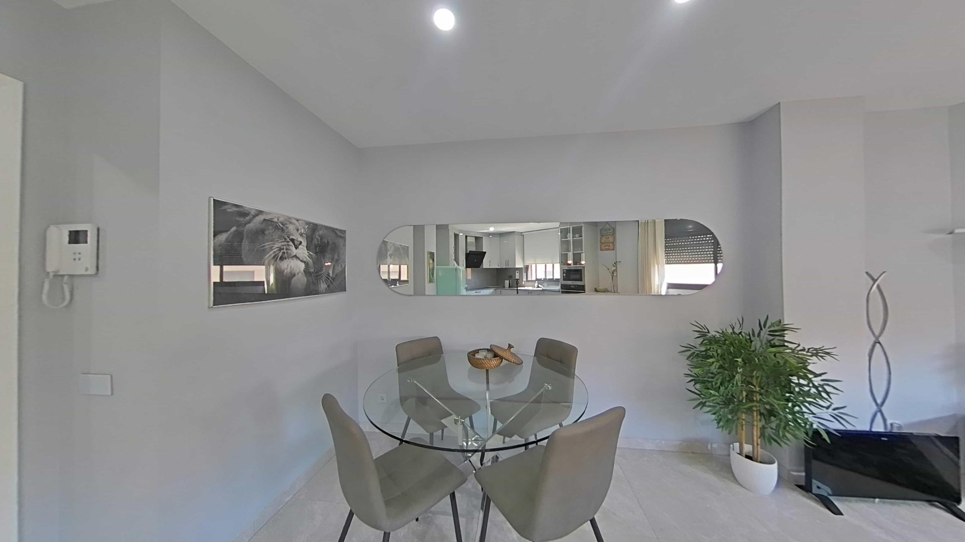 Imagen 1 Piso en venta en Montcada I Reixac / Junto al Lidl. Finca semi-nueva con parquing incluido.