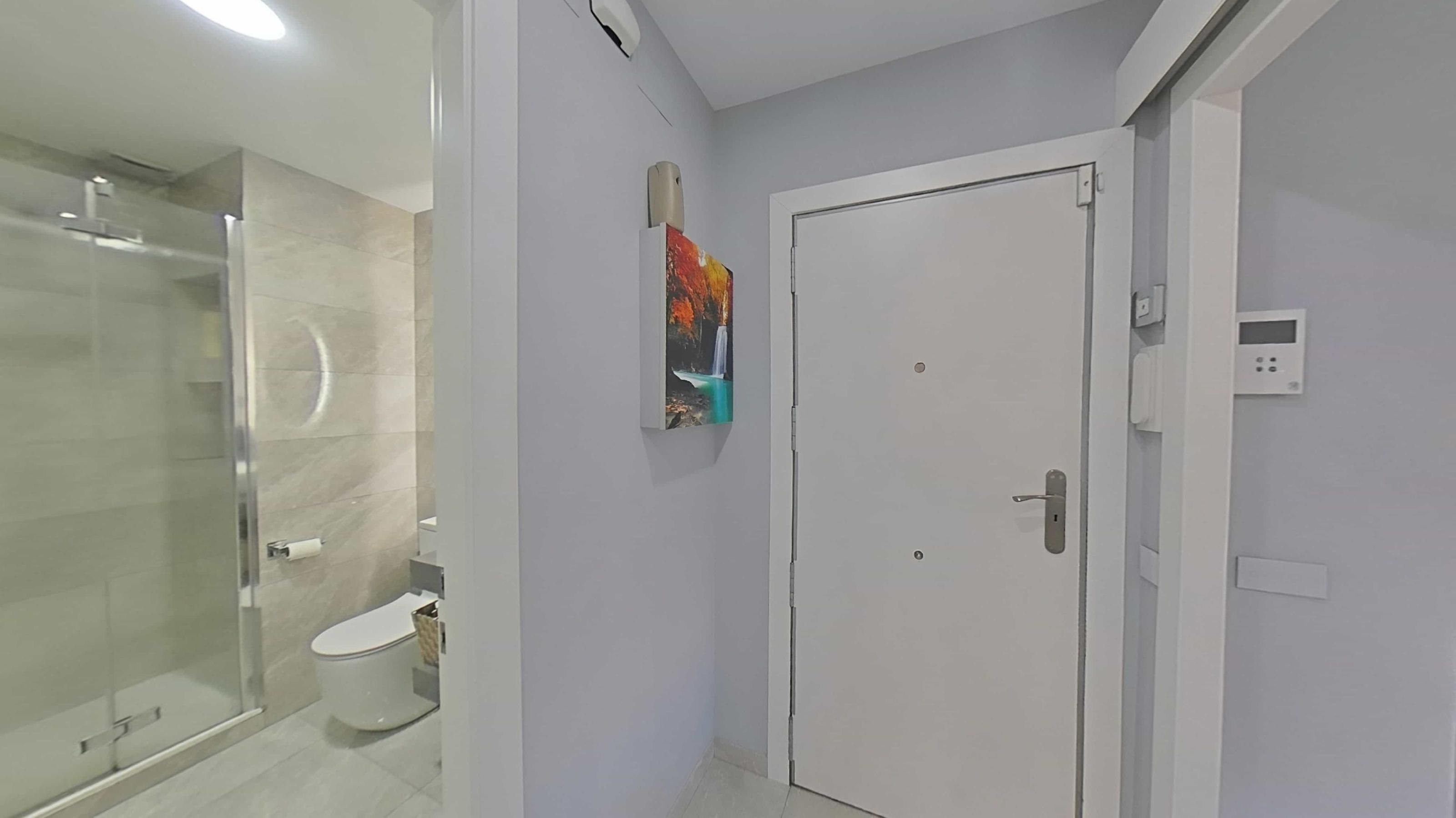 Imagen 9 Piso en venta en Montcada I Reixac / Junto al Lidl. Finca semi-nueva con parquing incluido.