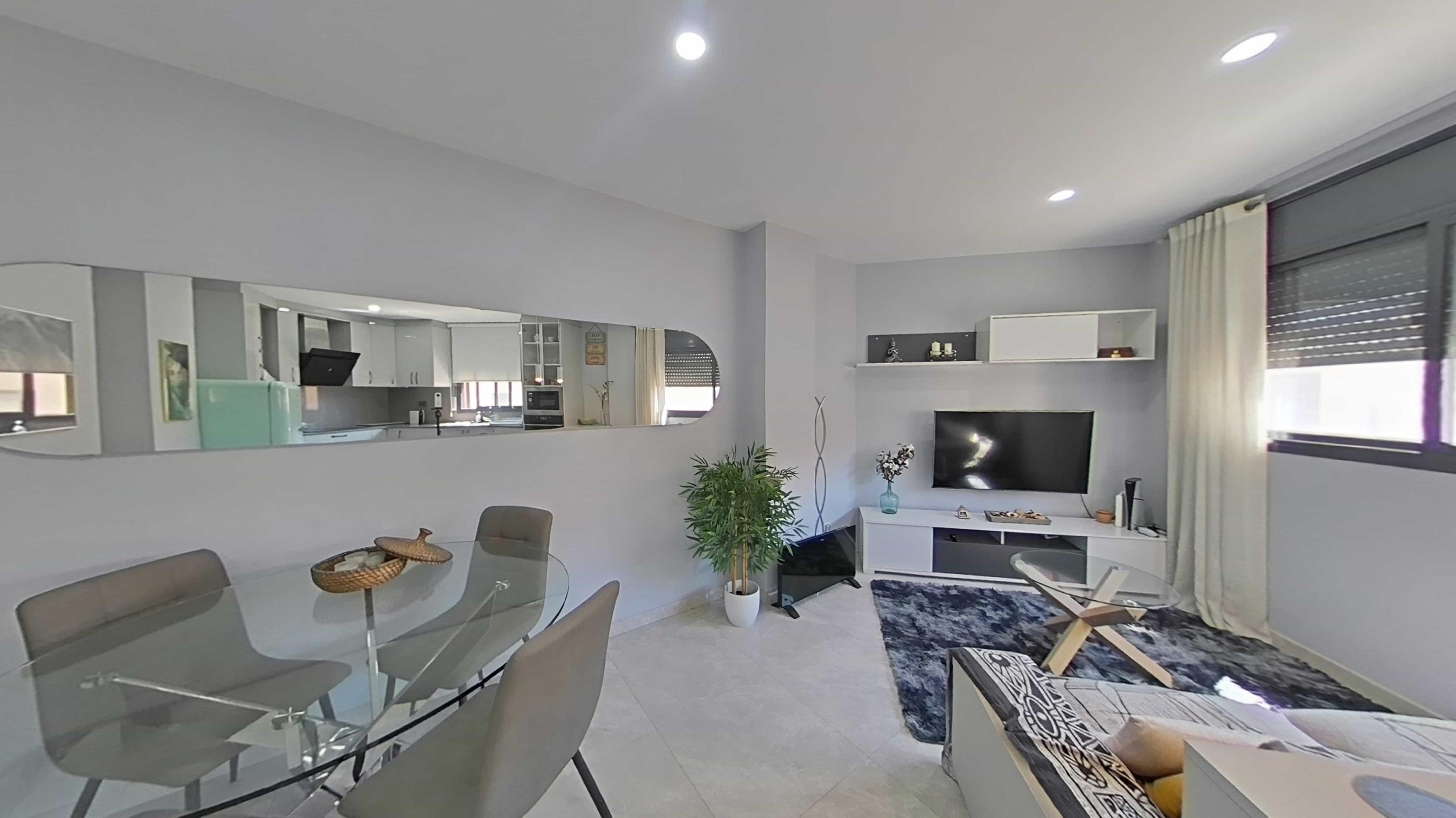 Imagen 4 Piso en venta en Montcada I Reixac / Junto al Lidl. Finca semi-nueva con parquing incluido.