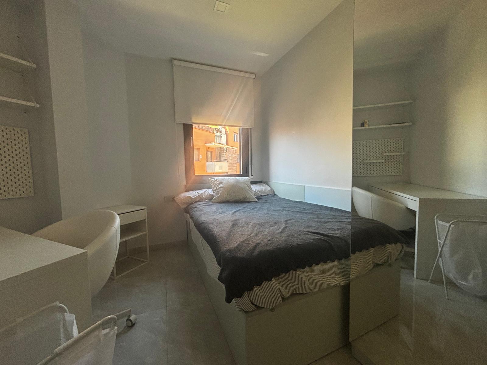 Imagen 14 Piso en venta en Montcada I Reixac / Junto al Lidl. Finca semi-nueva con parquing incluido.