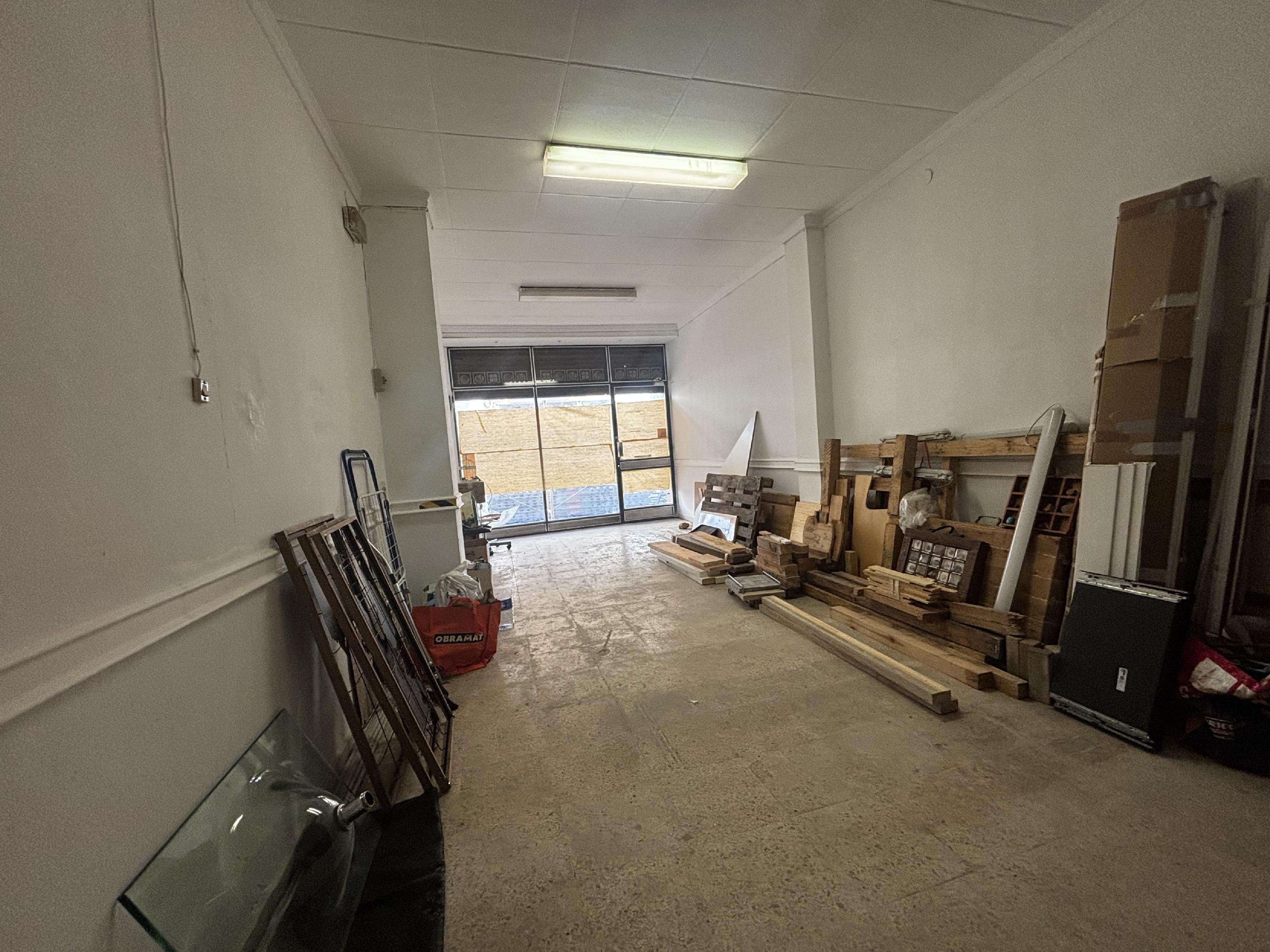 Imagen 6 Local Comercial en venta en Sabadell / Junto Sol i Padris