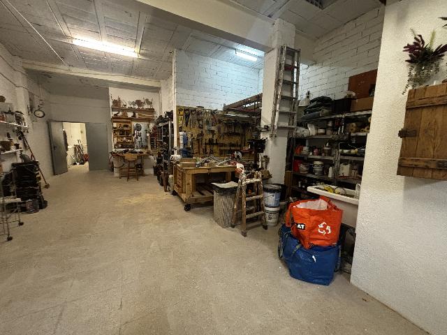 Imagen 1 Inmueble 302640 - Local Comercial en venta en Sabadell / Junto Sol i Padris