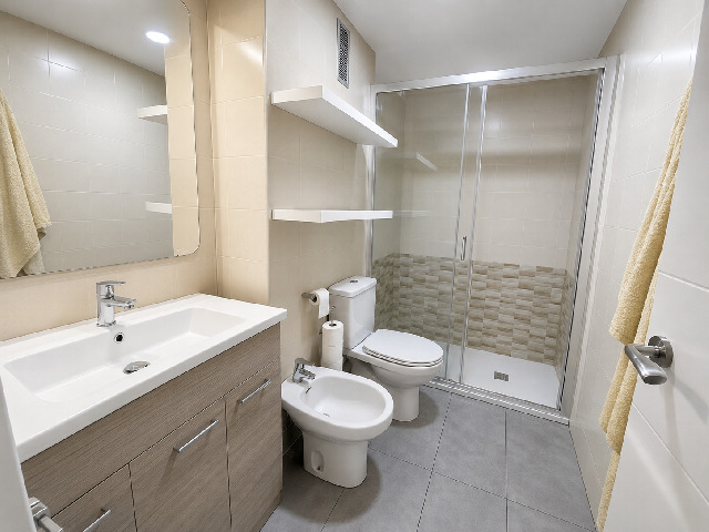 Imagen 6 Inmueble 302822 - Piso en venta en Cerdanyola Del Vallès / Junta a mercado de Serraparera