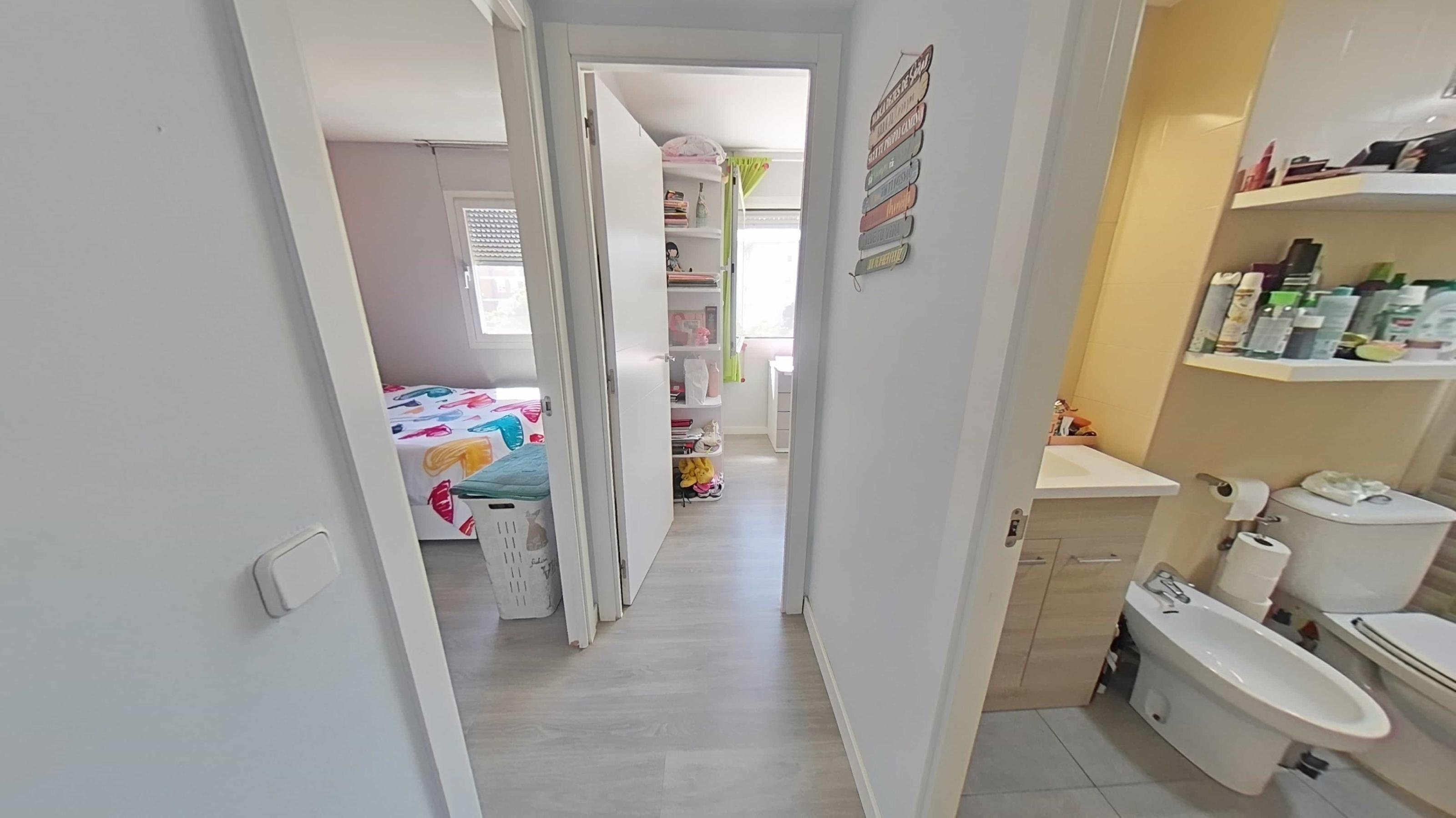 Imagen 11 Piso en venta en Cerdanyola Del Vallès / Junta a mercado de Serraparera