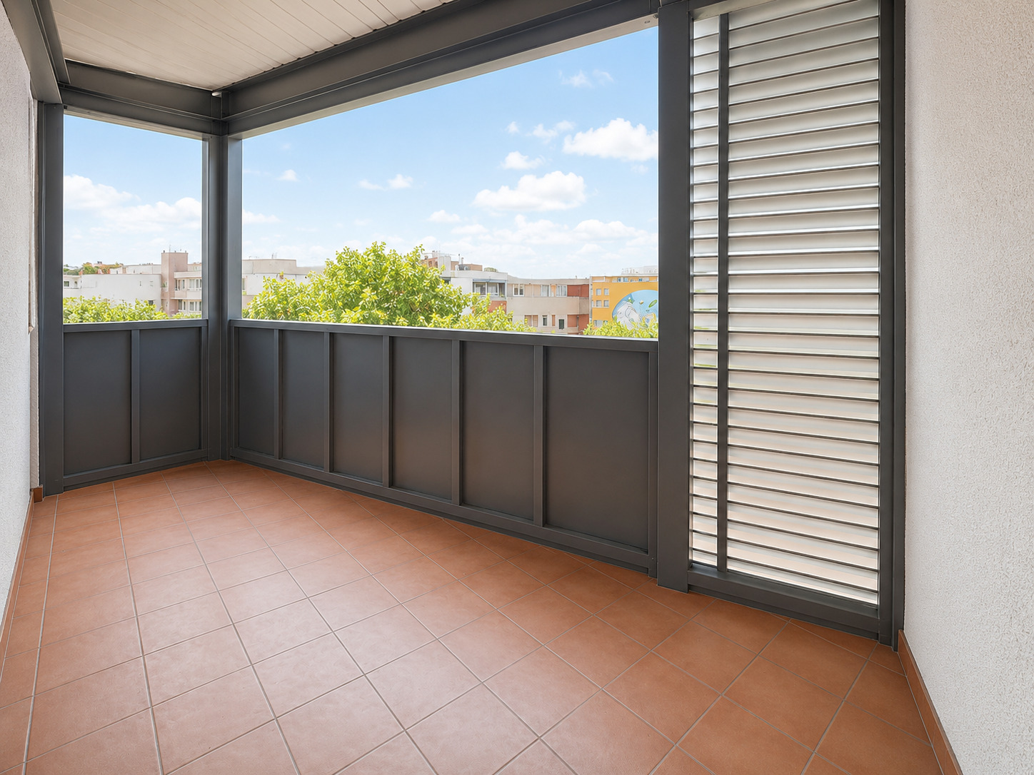Imagen 1 Piso en venta en Badia Del Vallès / Muy de cerca de zona Ikea y centro comercial.