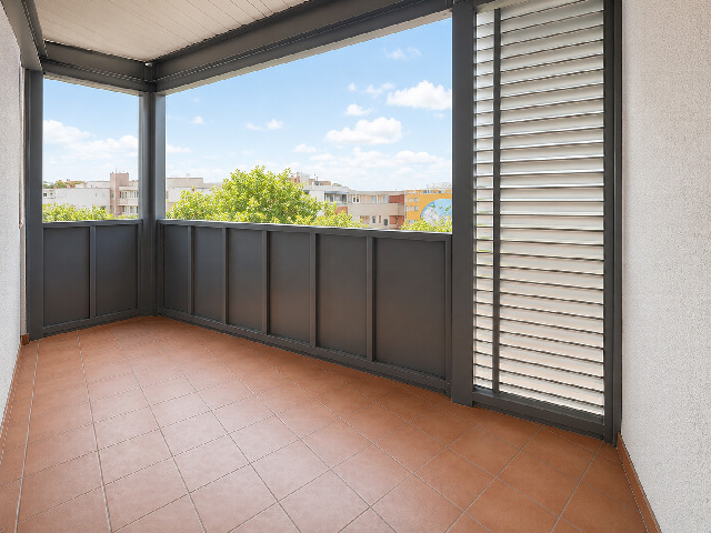 Imagen 1 Inmueble 302855 - Piso en venta en Badia Del Vallès / Muy de cerca de zona Ikea y centro comercial.