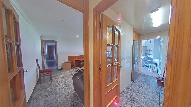 Imagen 30 Inmueble 302855 - Piso en venta en Badia Del Vallès / Muy de cerca de zona Ikea y centro comercial.