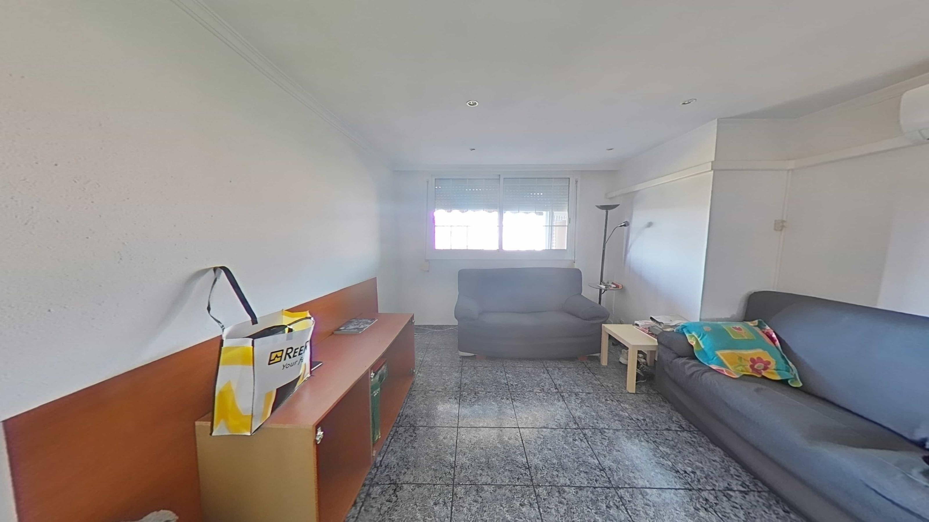 Imagen 6 Piso en venta en Badia Del Vallès / Muy de cerca de zona Ikea y centro comercial.