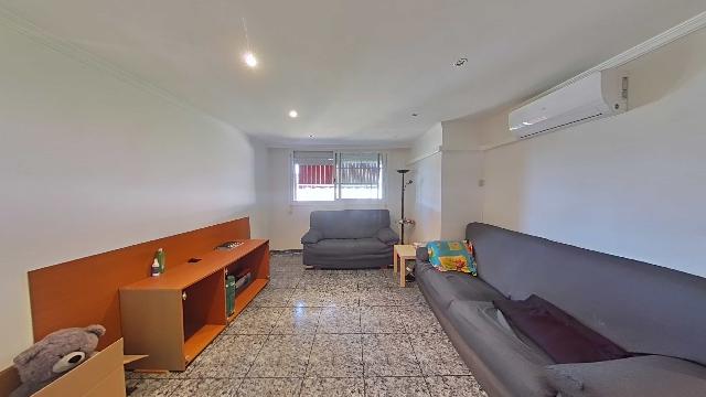 Imagen 18 Inmueble 302855 - Piso en venta en Badia Del Vallès / Muy de cerca de zona Ikea y centro comercial.