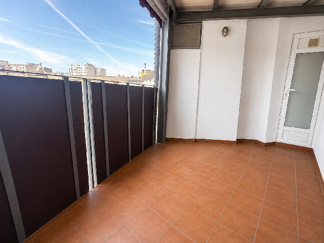 Imagen 11 Inmueble 302855 - Piso en venta en Badia Del Vallès / Muy de cerca de zona Ikea y centro comercial.