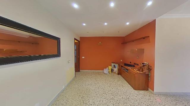 Imagen 16 Inmueble 302956 - Piso en venta en Sabadell / Junto Ronda Pau Vila y cerca de todos los servicios.