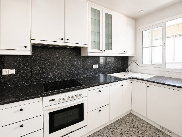 Imagen 5 Inmueble 302956 - Piso en venta en Sabadell / Junto Ronda Pau Vila y cerca de todos los servicios.