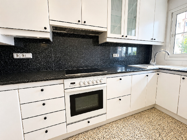 Imagen 9 Inmueble 302956 - Piso en venta en Sabadell / Junto Ronda Pau Vila y cerca de todos los servicios.