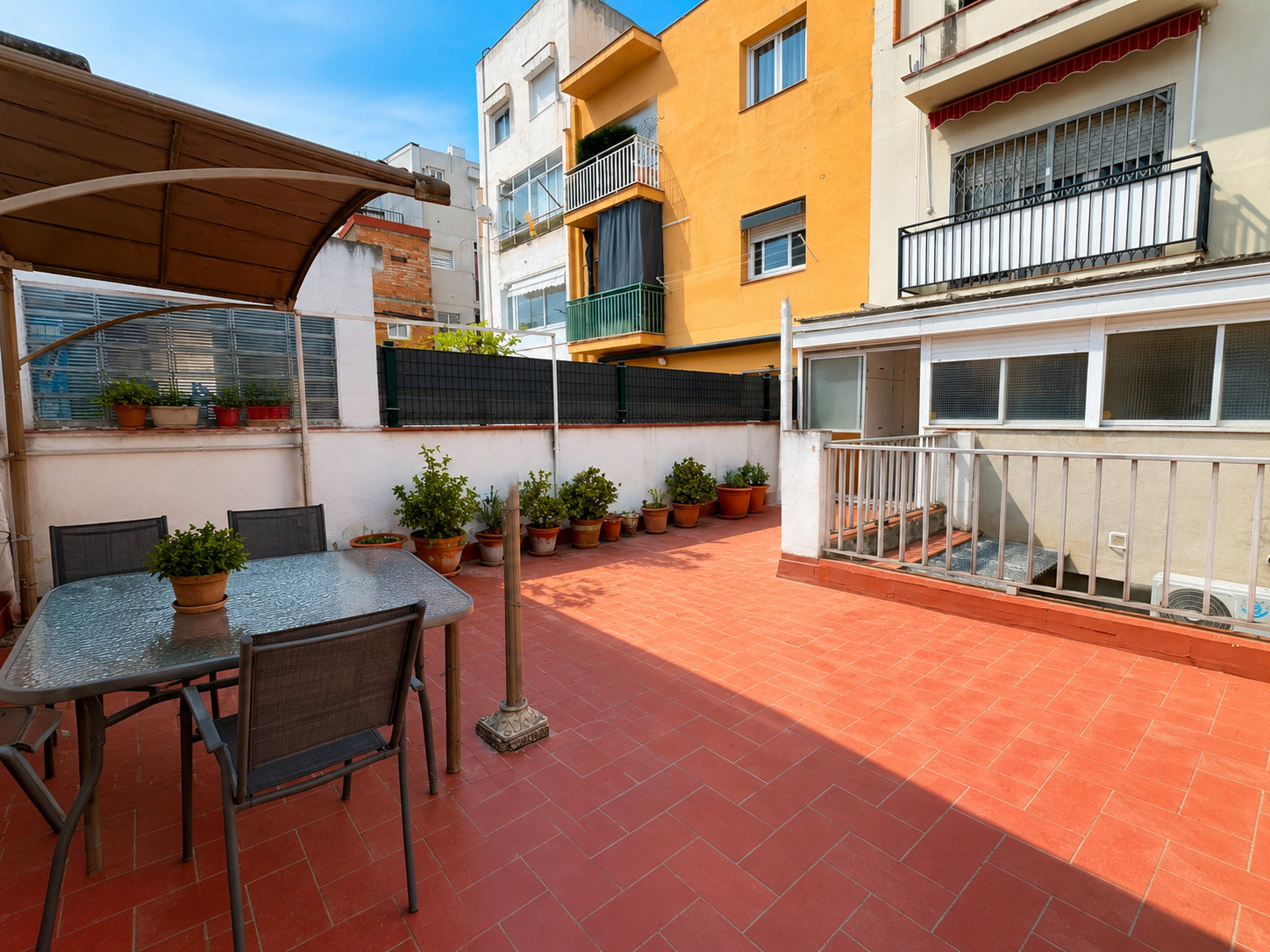 Imagen 1 Piso en venta en Sabadell / Junto Ronda Pau Vila y cerca de todos los servicios.