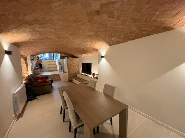 Imagen 10 Inmueble 303144 - Casa Adosada en venta en Sabadell / Creu Alta. Casa inglesa de diseño junto El Corte Inglés