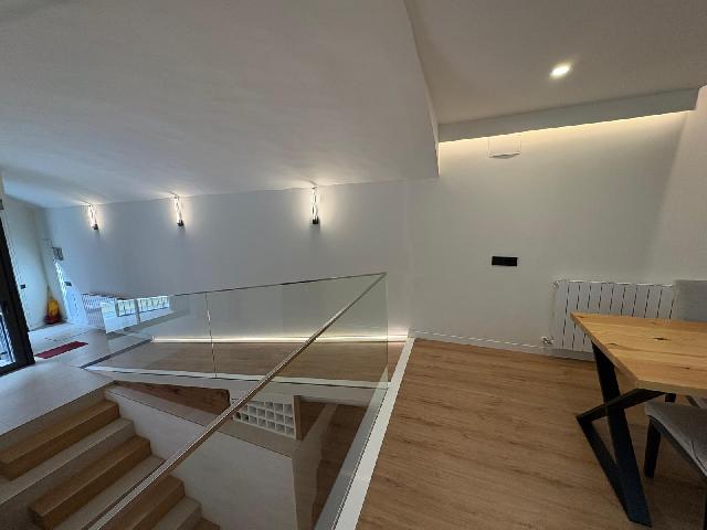 Imagen 10 Inmueble 303144 - Casa Adosada en venta en Sabadell / Creu Alta. Triplex de diseño, junto El Corte Inglés