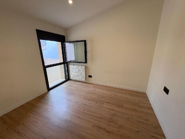 Imagen 17 Inmueble 303144 - Casa Adosada en venta en Sabadell / Creu Alta. Triplex de diseño, junto El Corte Inglés