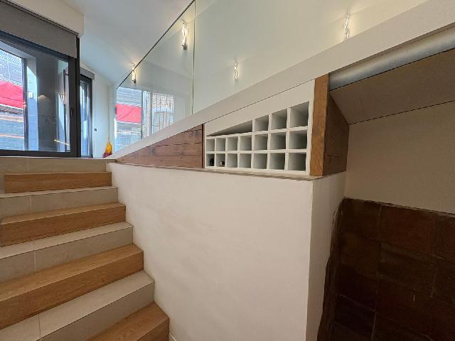 Imagen 5 Inmueble 303144 - Casa Adosada en venta en Sabadell / Creu Alta. Triplex de diseño, junto El Corte Inglés