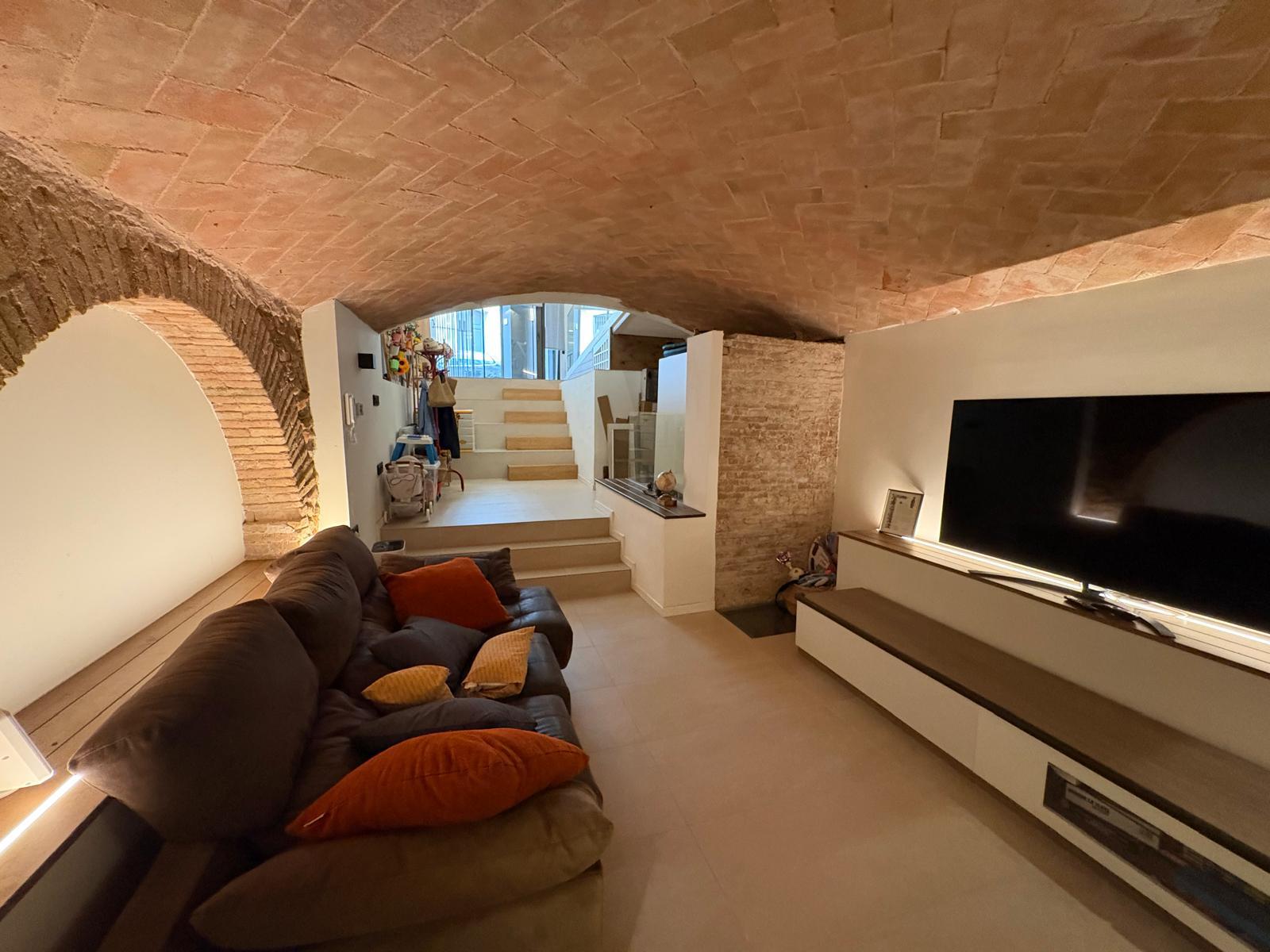 Imagen 7 Casa Adosada en venta en Sabadell / Creu Alta. Casa inglesa de diseño junto El Corte Inglés