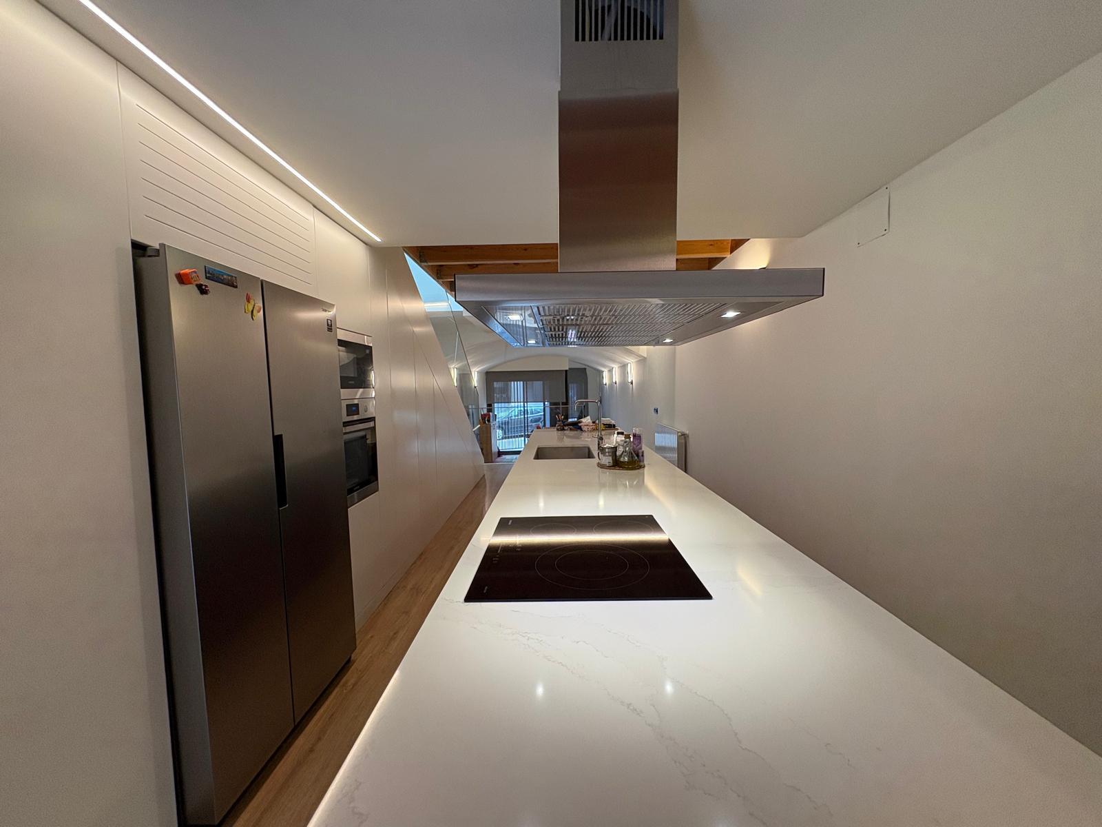 Imagen 6 Casa Adosada en venta en Sabadell / Creu Alta. Casa inglesa de diseño junto El Corte Inglés