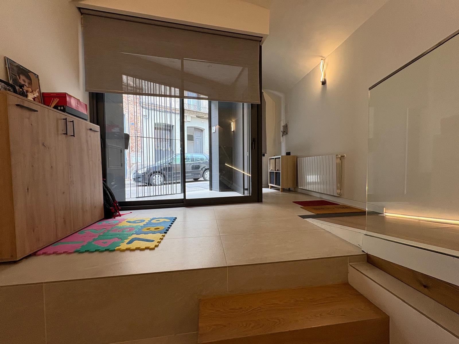 Imagen 4 Casa Adosada en venta en Sabadell / Creu Alta. Casa inglesa de diseño junto El Corte Inglés