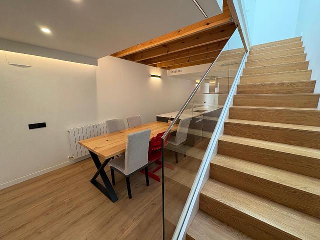 Imagen 1 Inmueble 303144 - Casa Adosada en venta en Sabadell / Creu Alta. Triplex de diseño, junto El Corte Inglés