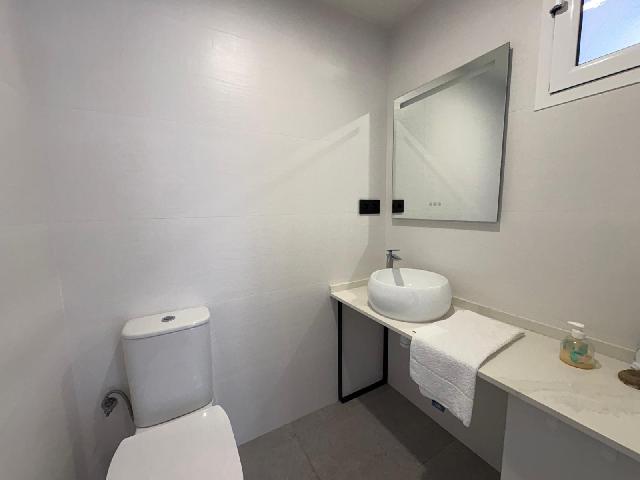 Imagen 18 Inmueble 303144 - Casa Adosada en venta en Sabadell / Creu Alta. Triplex de diseño, junto El Corte Inglés