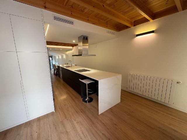 Imagen 32 Inmueble 303144 - Casa Adosada en venta en Sabadell / Creu Alta. Triplex de diseño, junto El Corte Inglés