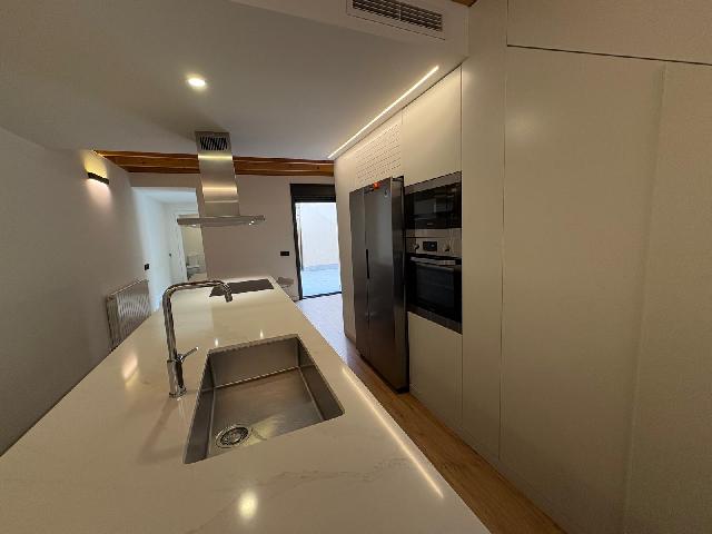 Imagen 21 Inmueble 303144 - Casa Adosada en venta en Sabadell / Creu Alta. Triplex de diseño, junto El Corte Inglés