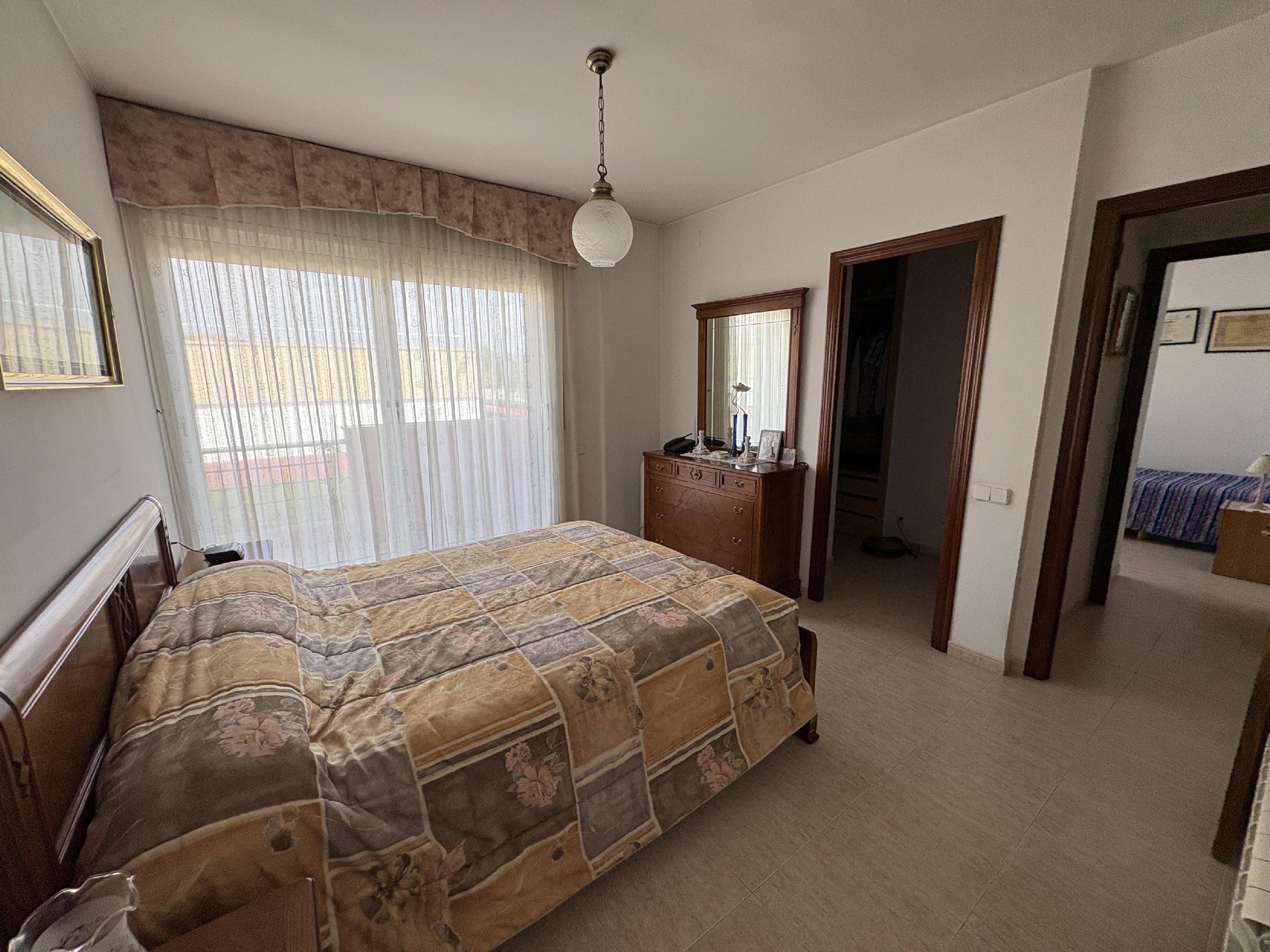 Imagen 5 Casa Adosada en venta en Palau-solità I Plegamans / A cinco minutos del Ayuntamiento