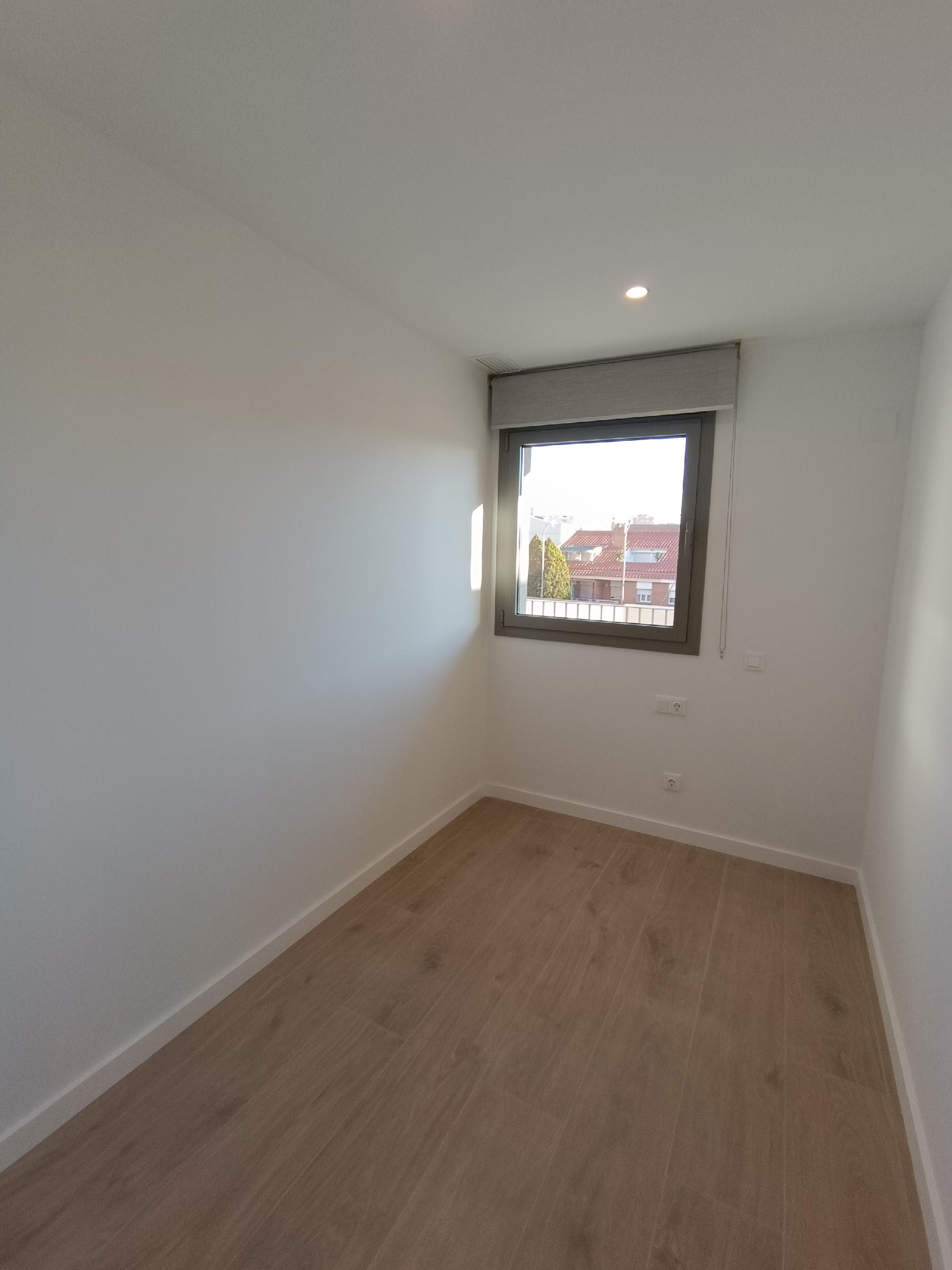 Imagen 13 Piso en alquiler en Sabadell / Junto C/ Gurrea