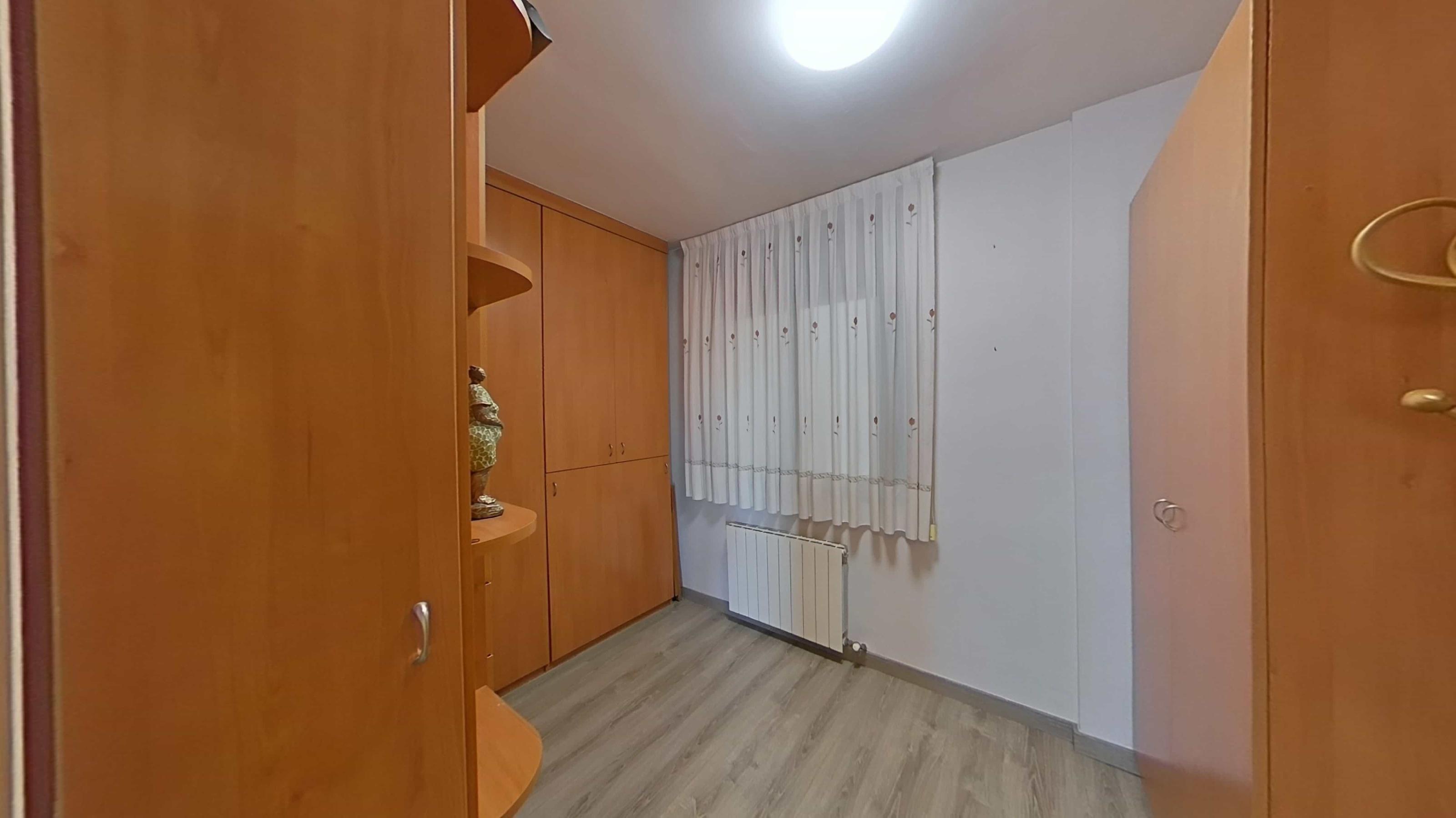 Imagen 27 Piso en venta en Sabadell / Junto a Plaza del Trabajo