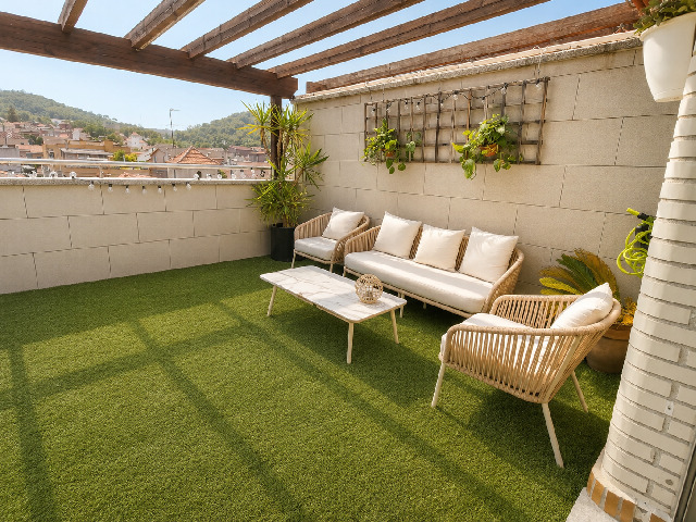 Imagen 2 Inmueble 303655 - Dúplex en venta en Montcada I Reixac / Santa maria de montcada. a 5 minutos de renfe