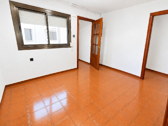 Imagen 1 Inmueble 303741 - Piso en venta en Sabadell / Cerca Avenida Matadepera