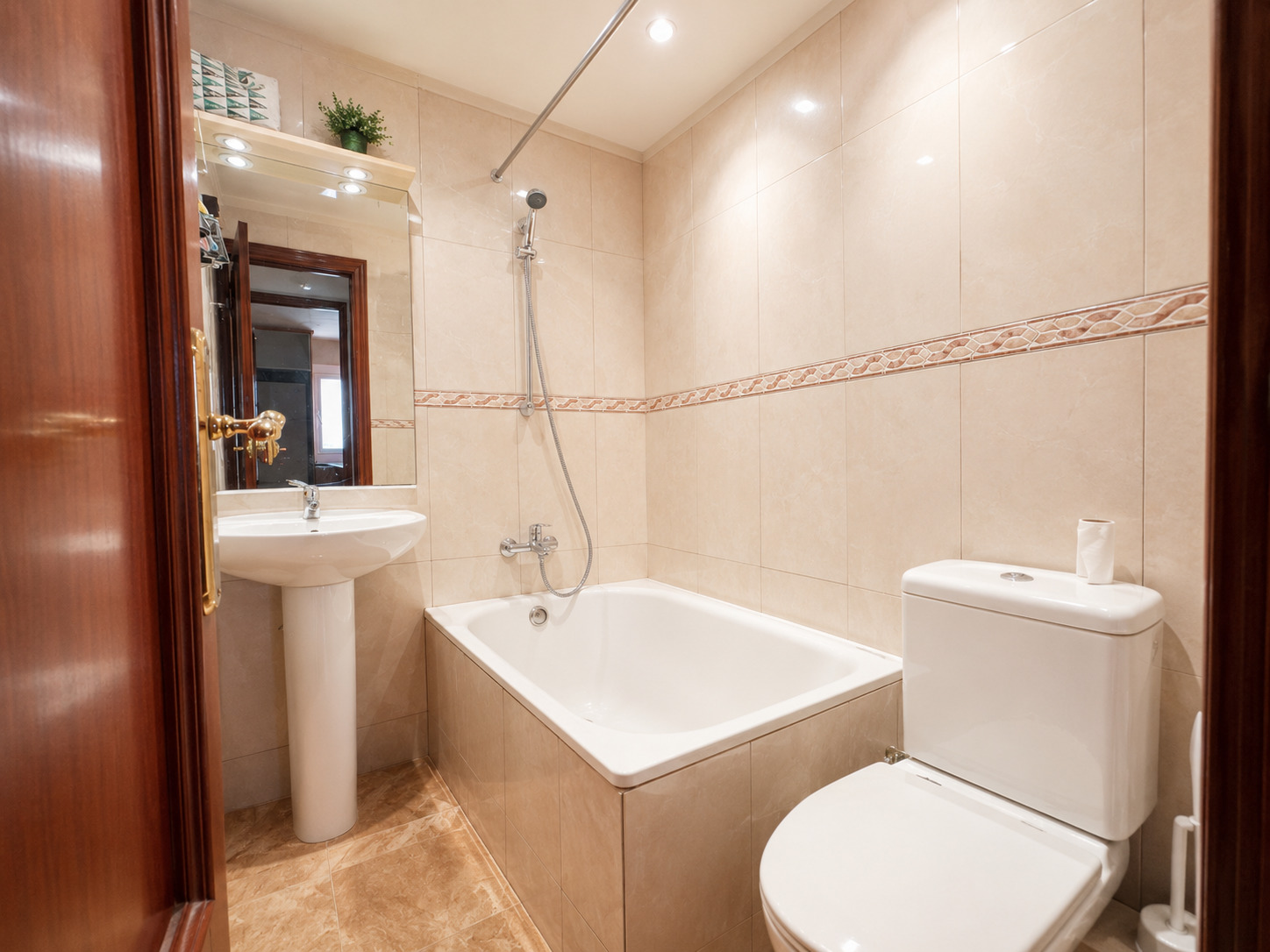 Imagen 5 Piso en venta en Sabadell / Cerca Avenida Matadepera