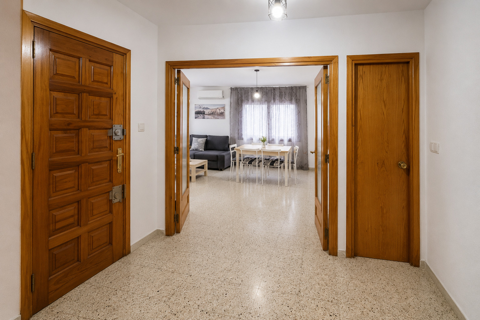 Imagen 9 Casa en venta en Barberà Del Vallès / Junto renfe y buen acceso a la c-58 y ap-7