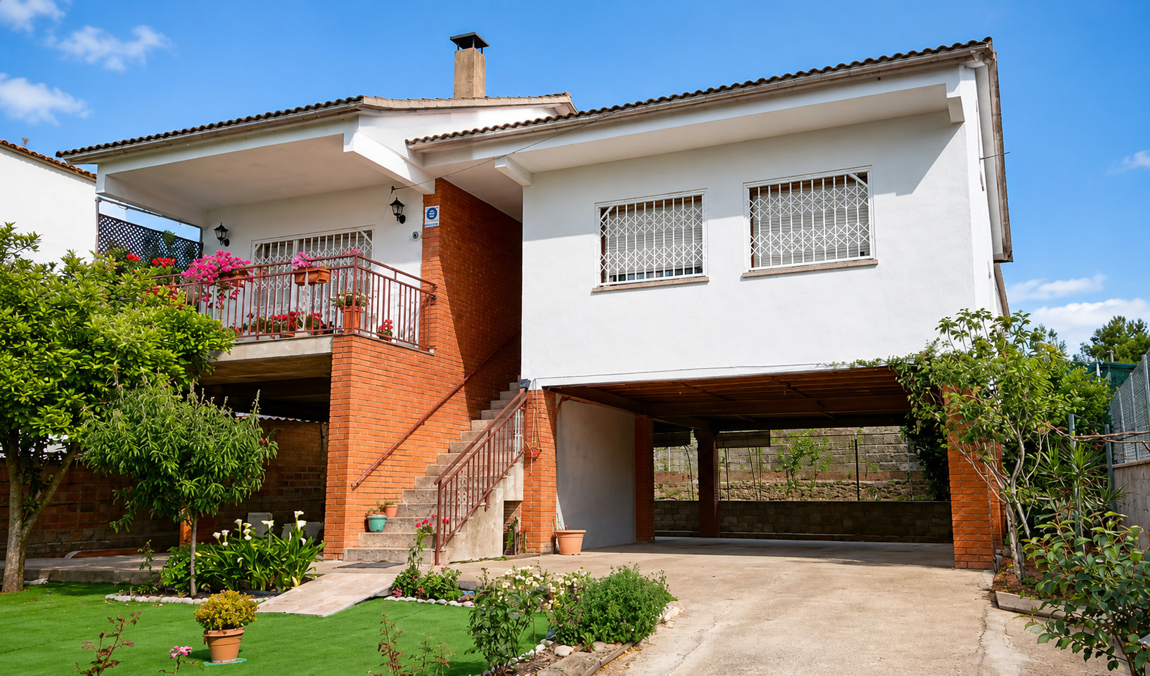 Imagen 2 Casa en venta en Barberà Del Vallès / Junto renfe y buen acceso a la c-58 y ap-7