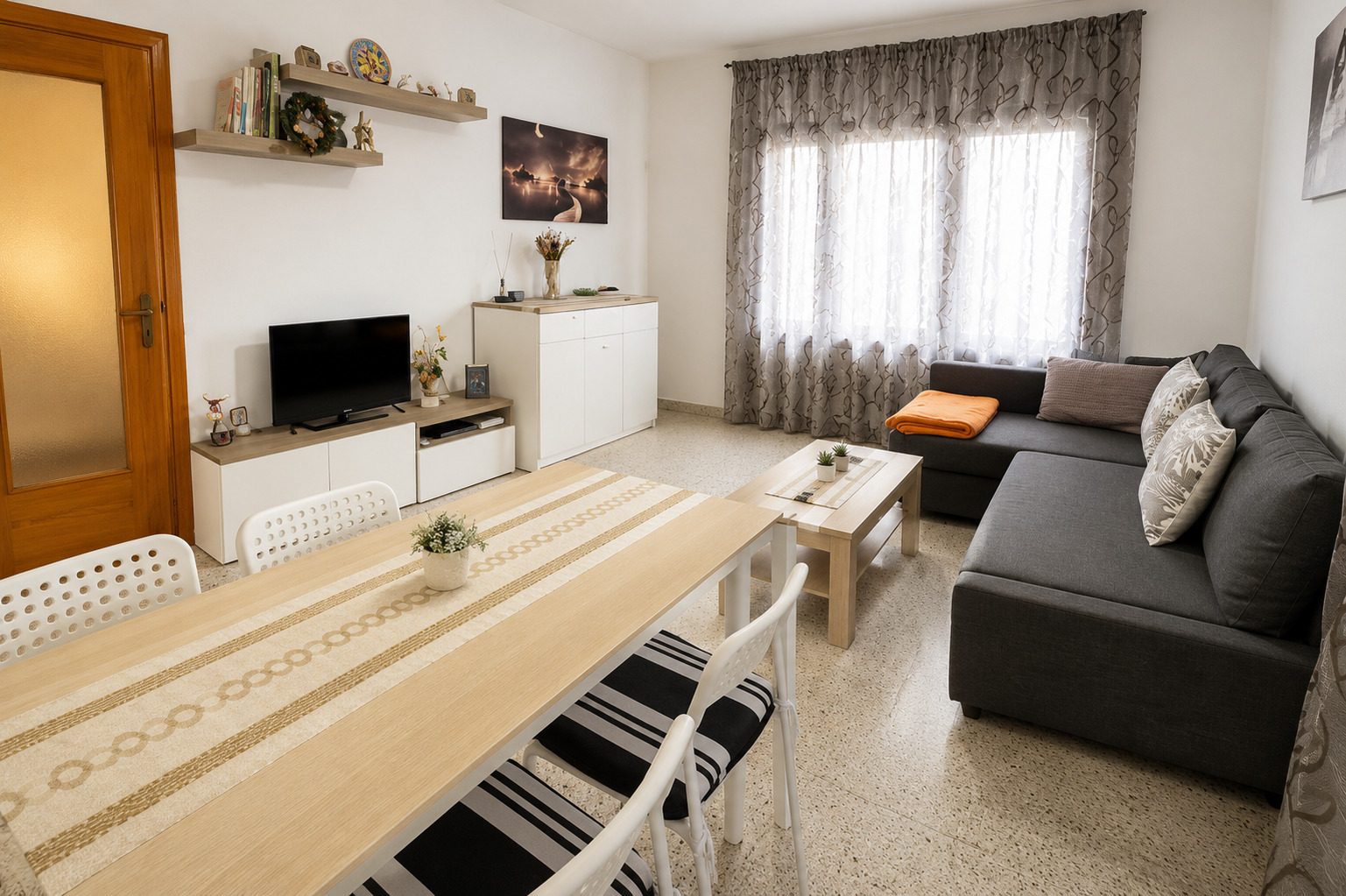 Imagen 3 Casa en venta en Barberà Del Vallès / Junto renfe y buen acceso a la c-58 y ap-7