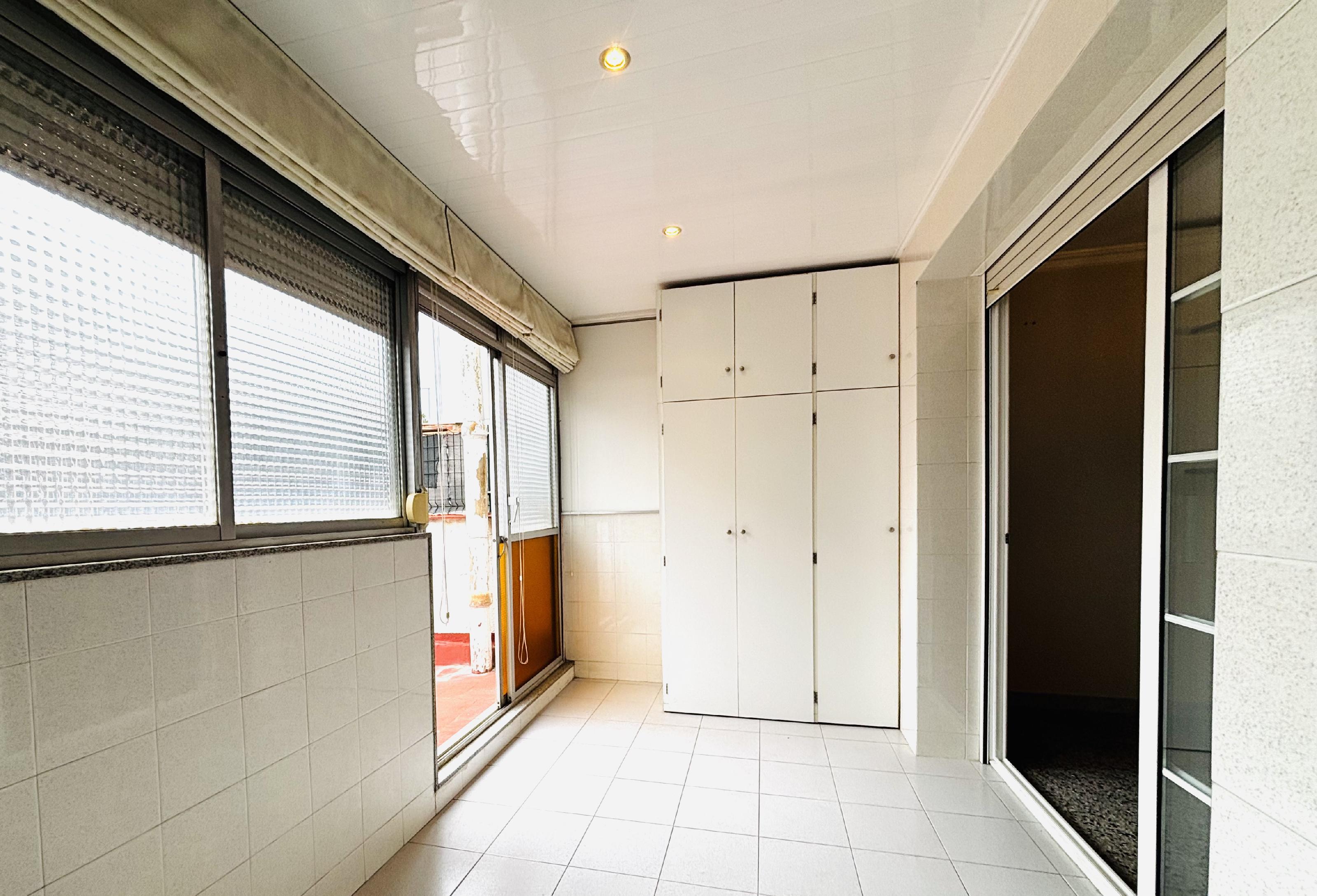 Imagen 12 Piso en venta en Sabadell / Junto Ronda Pau Vila y cerca de todos los servicios.