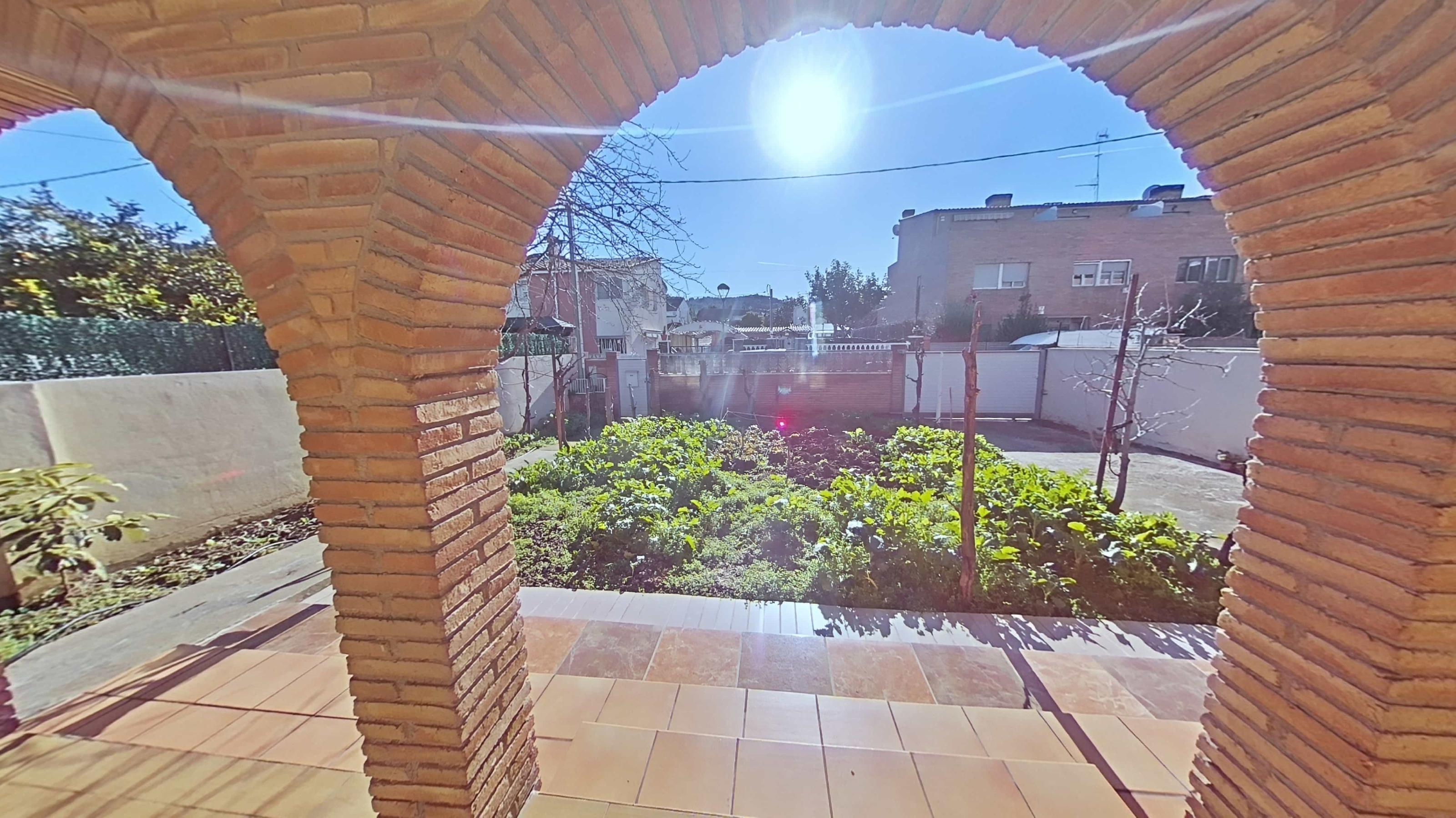Imagen 22 Casa en venta en Montcada I Reixac / Santa María de Montcada, cerca del parque de Can Olller