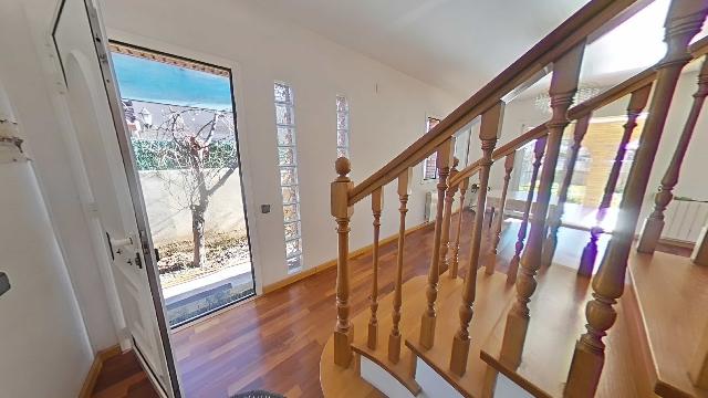 Imagen 8 Inmueble 304707 - Casa en venta en Montcada I Reixac / Santa María de Montcada, cerca del parque de Can Olller