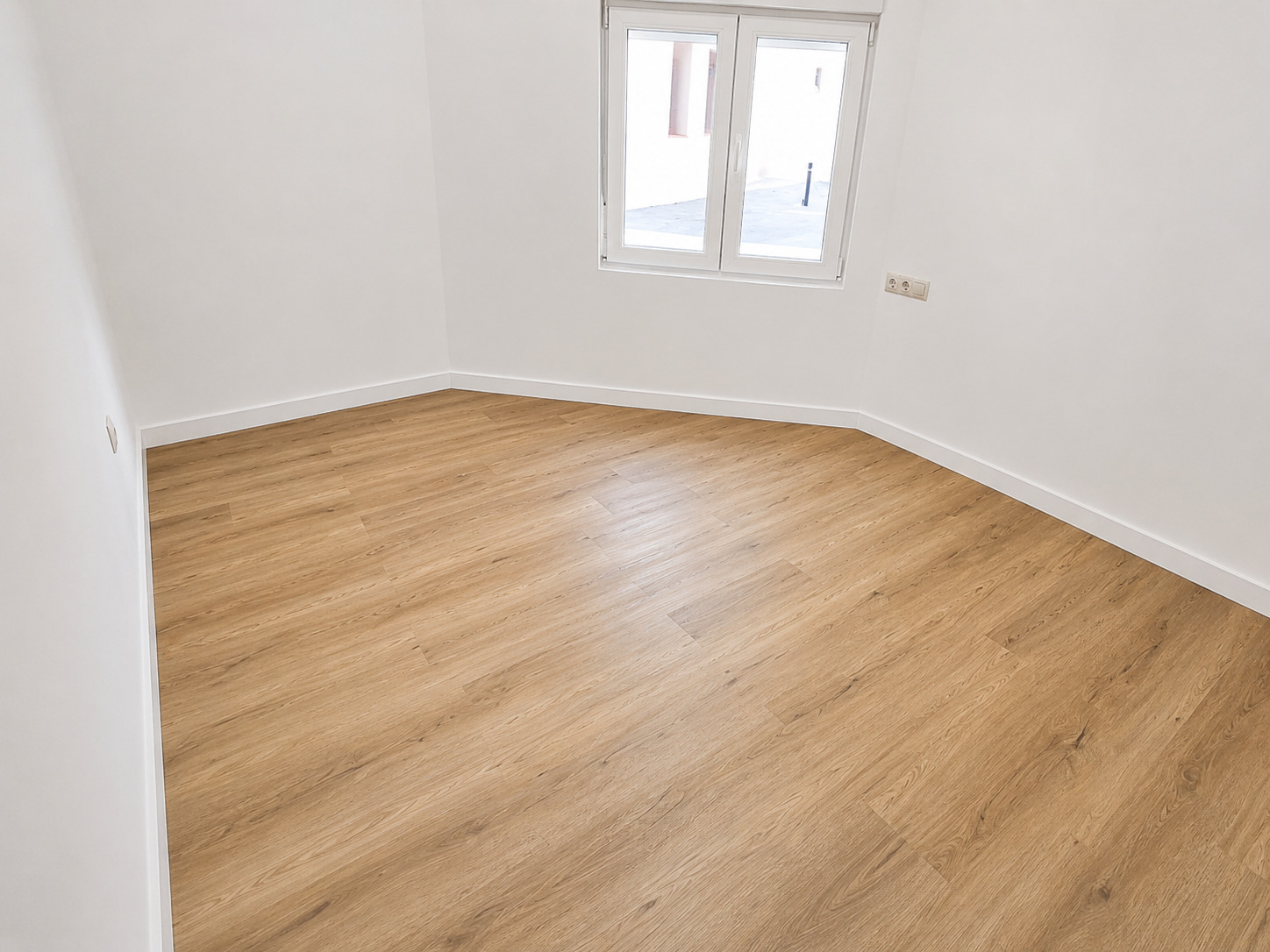 Imagen 15 Planta Baja en venta en Llagosta La / Al lado de la emblemática Masía de Can Baqué.